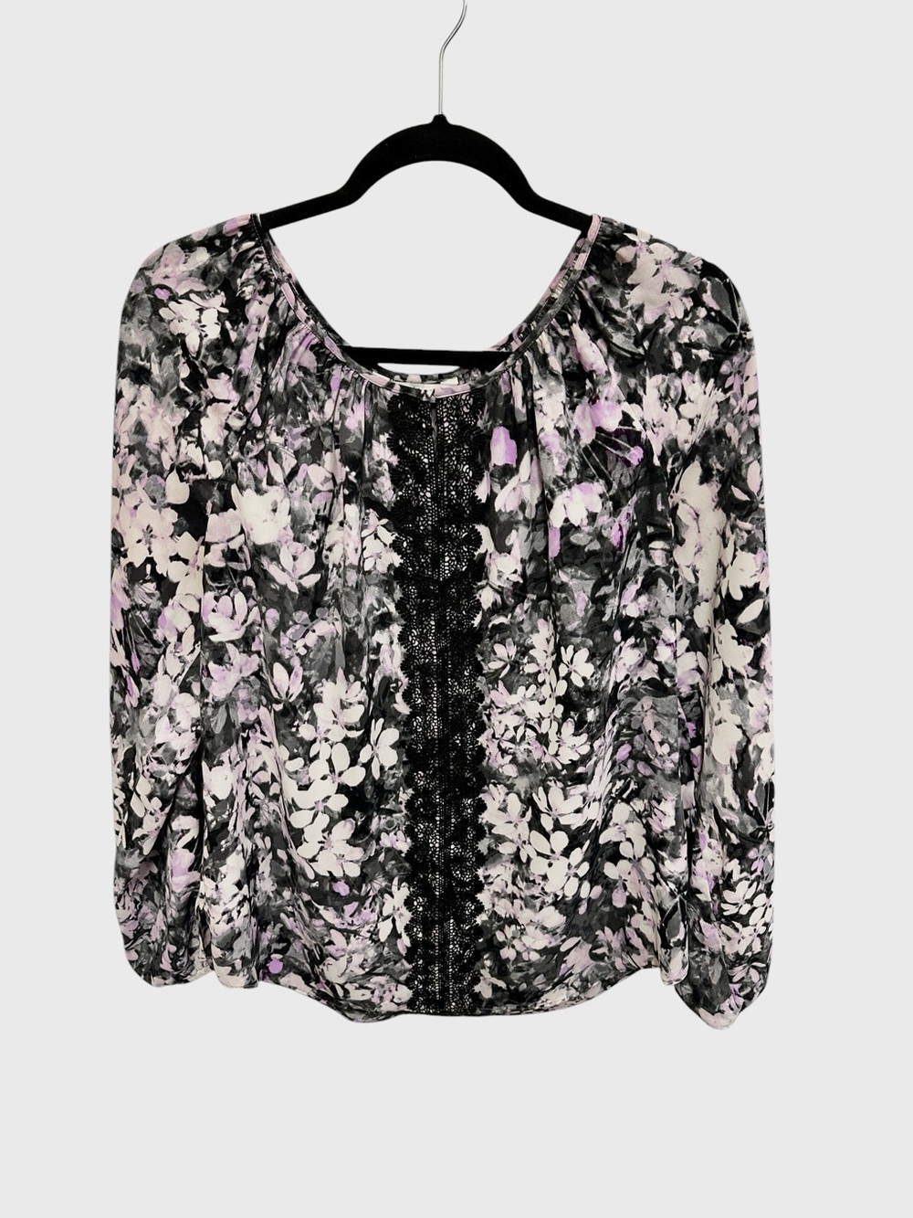 White House Black Market purple white floral blouse with black lace trim Size M